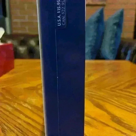 2004 Hallmark Keepsake Ornament Barbie Smasheroo - Picture 4 of 4